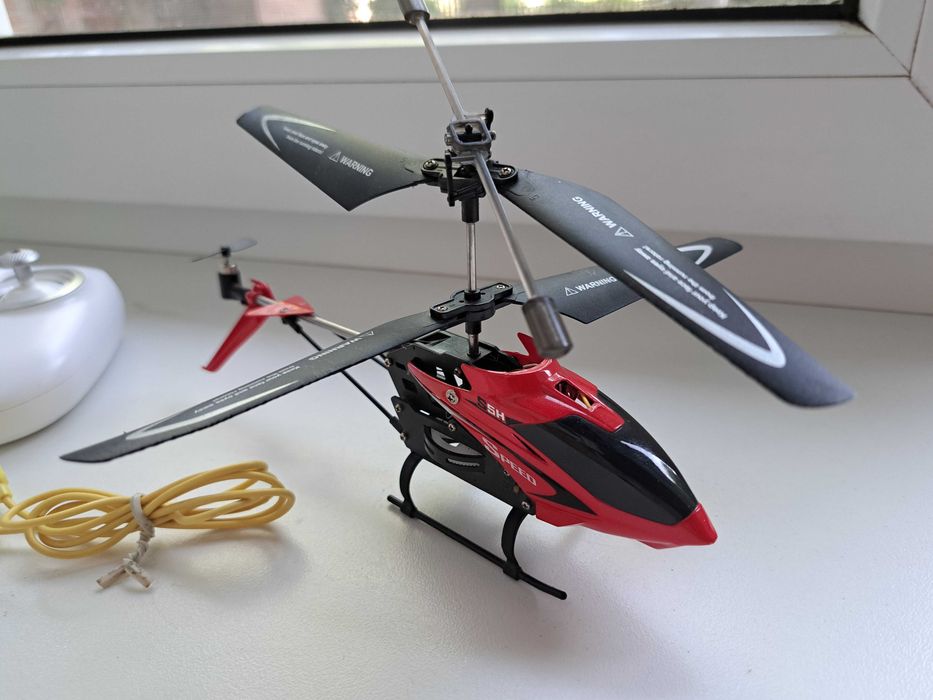 Игрушечный вертолет на радиоуправлении Syma S5H + подарунок