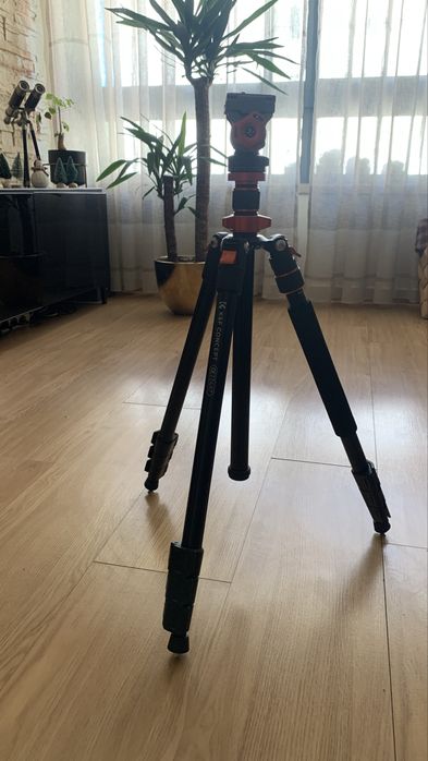 Vendo o tripé de Alumínio