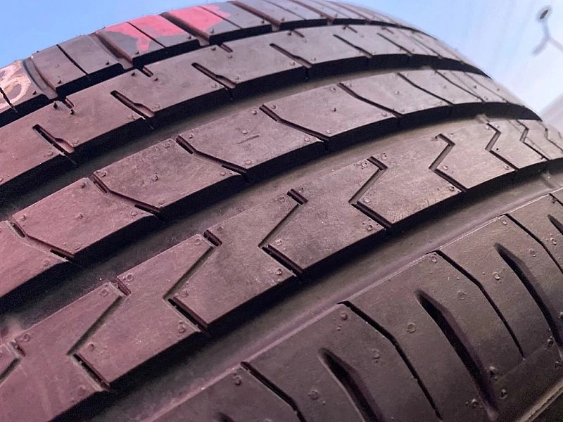 225/40/18 Falken Ziex ZE310_7mm_2szt_(446)