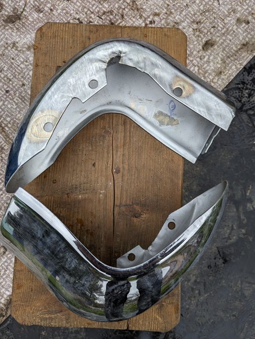 Тормозні передні колодки ВАЗ 2121. Передні решітки. Ущільнювач для две