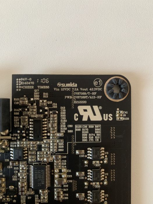 Плата подсветки матрицы (экрана) для iMac 27 mid 2011