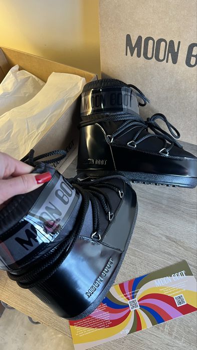 Мон боти чорні 2026