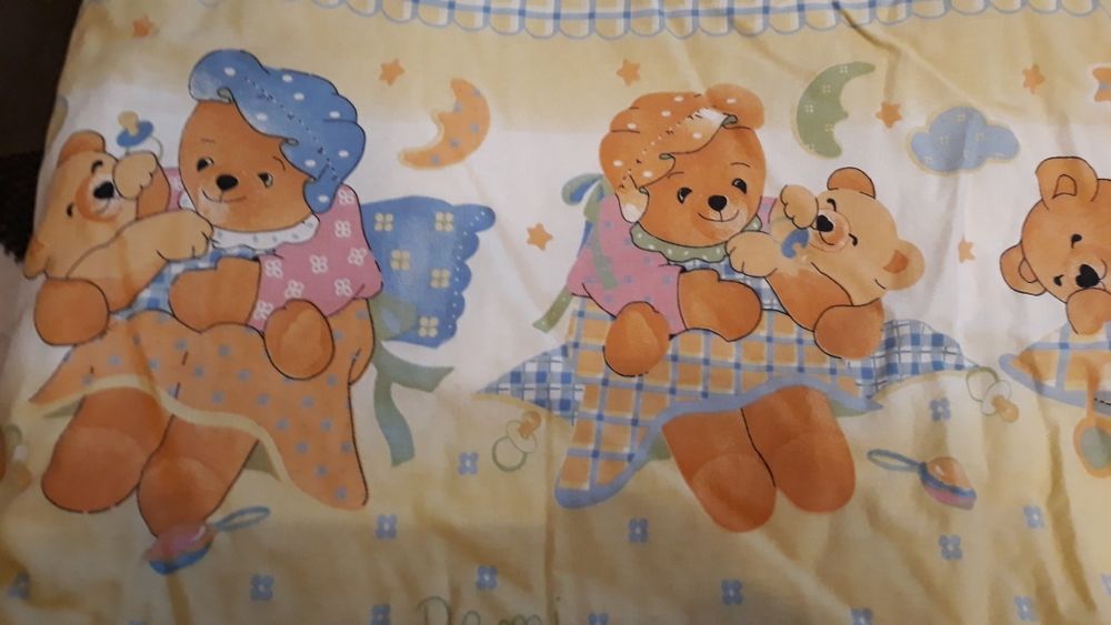 Komplet pościeli do dziecięcego łóżeczka