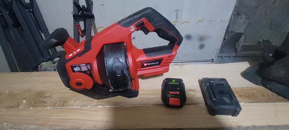 Продам свій власний очищувач труб Einhell TE-DA 18/760