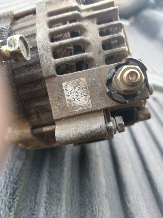 Генератор Нісан Терано