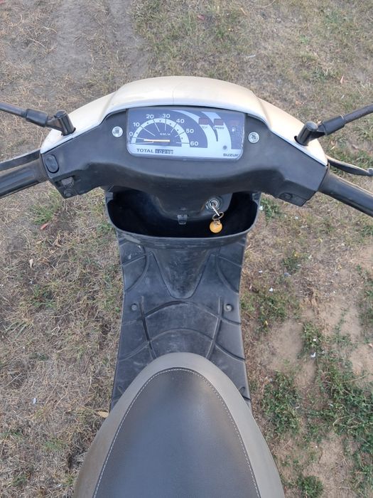 Скутер suzuki lets 2