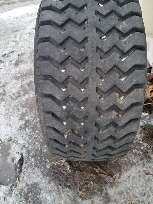 Продам  шину птс9