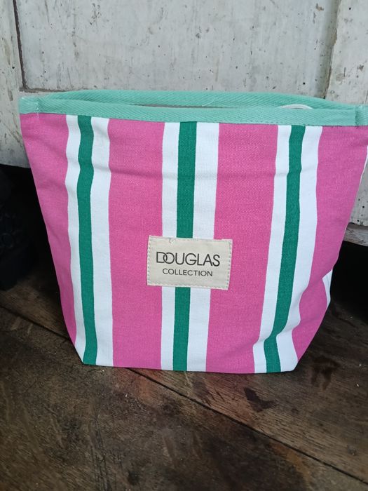 Nowa kosmetyczka Douglas 26 x 20
