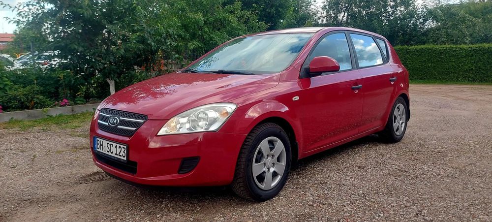 Kia Ceed -Z-Niemiec-klima-mały przebieg-