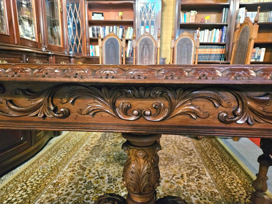 Mesa antiga em madeira maciça - óptimo estado - Só a mesa as cad