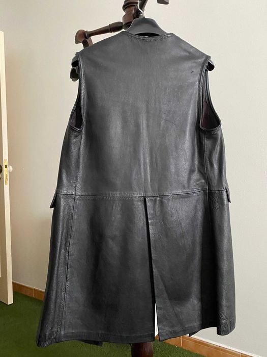 Colete em couro preto