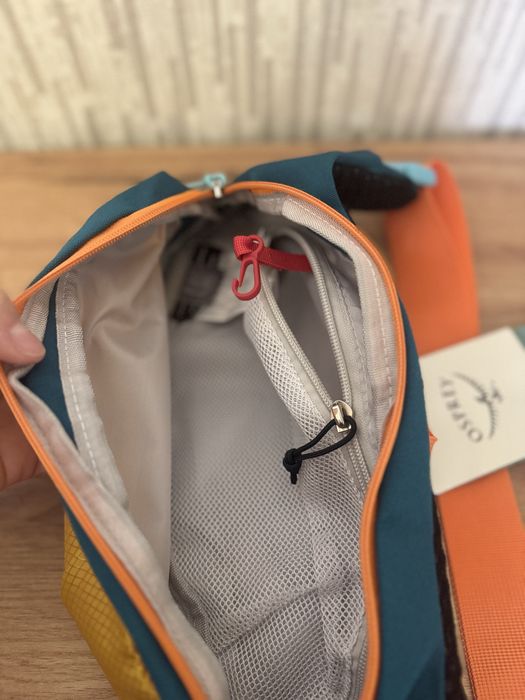 Барсетка бананка osprey