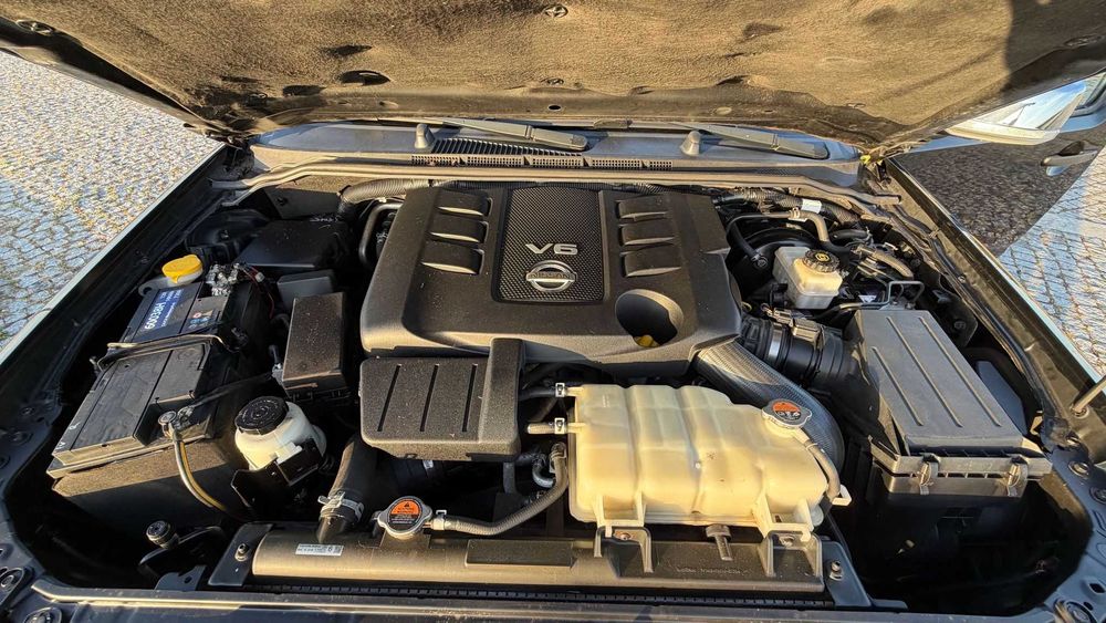 Nissan Navara 3.0 V6 LE 2013 Full Extras 171.000km impecável Jantes 18"