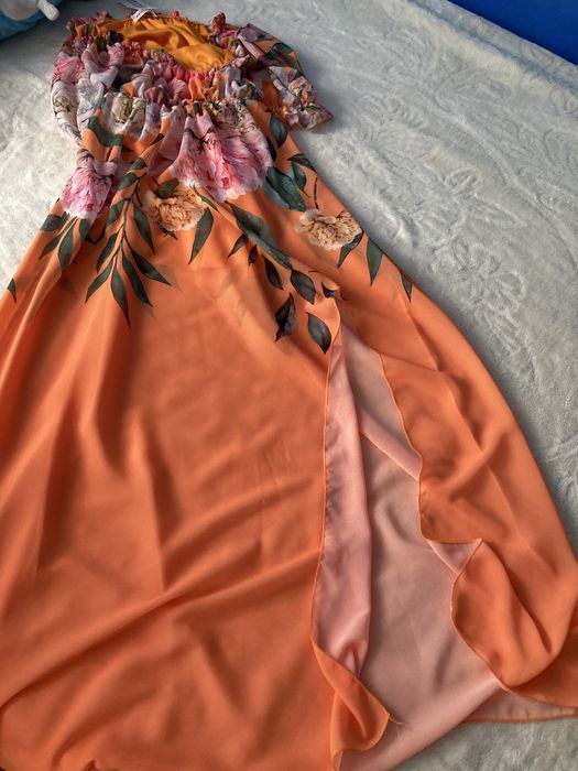 Długa włoska sukienka