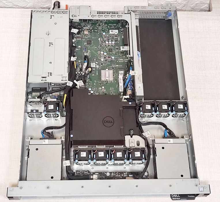 Сервер/робоча станція DELL Precision Rack 3930