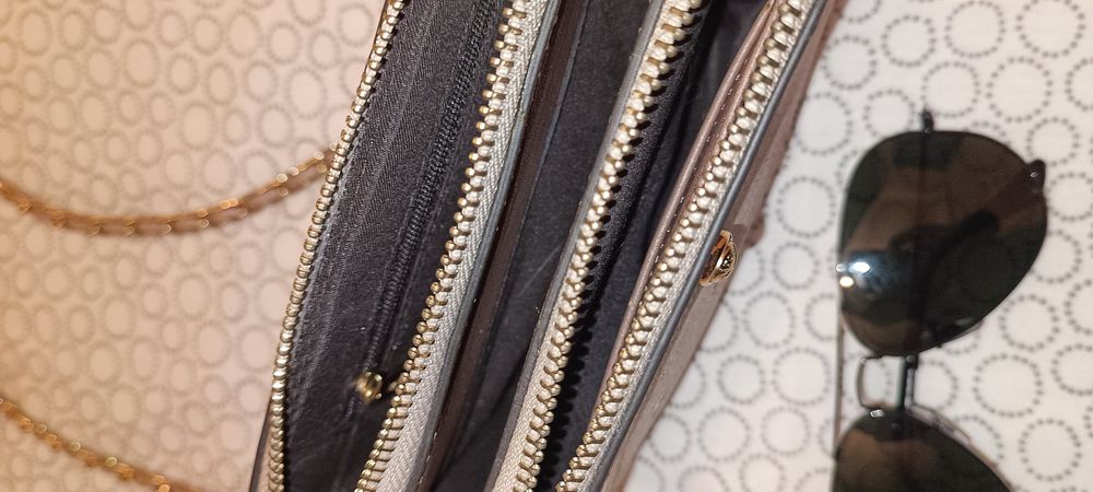 Bolsa / mala nova para menina ou senhora