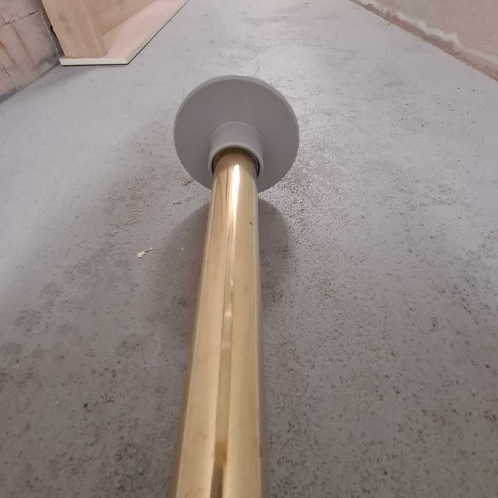 Rura do poledance. Sun Brass, mosiężna, statyczno-obrotowa