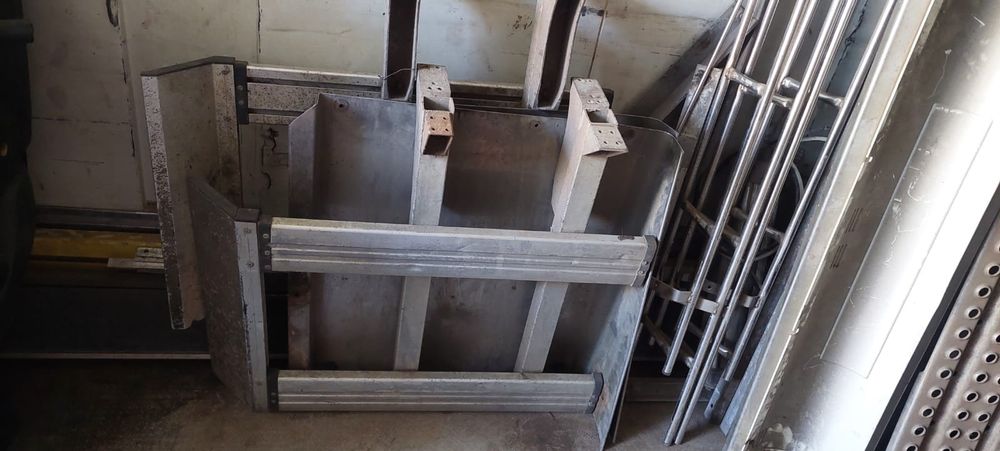 Велоотбойник на полуприцеп,прицеп