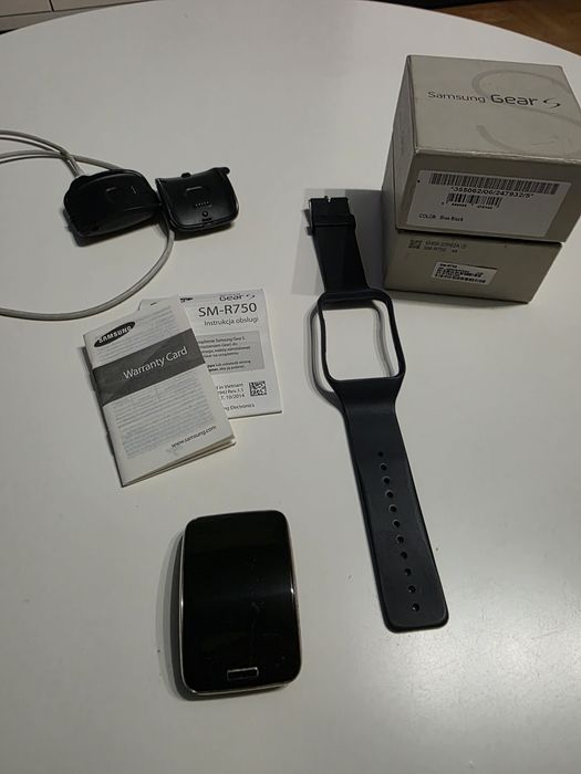 Samsung Gear S pełny zestaw