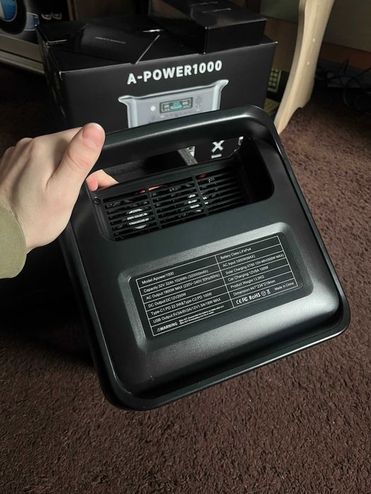 Потужна нова зарядна станція 1800вт LiFePO4 new black