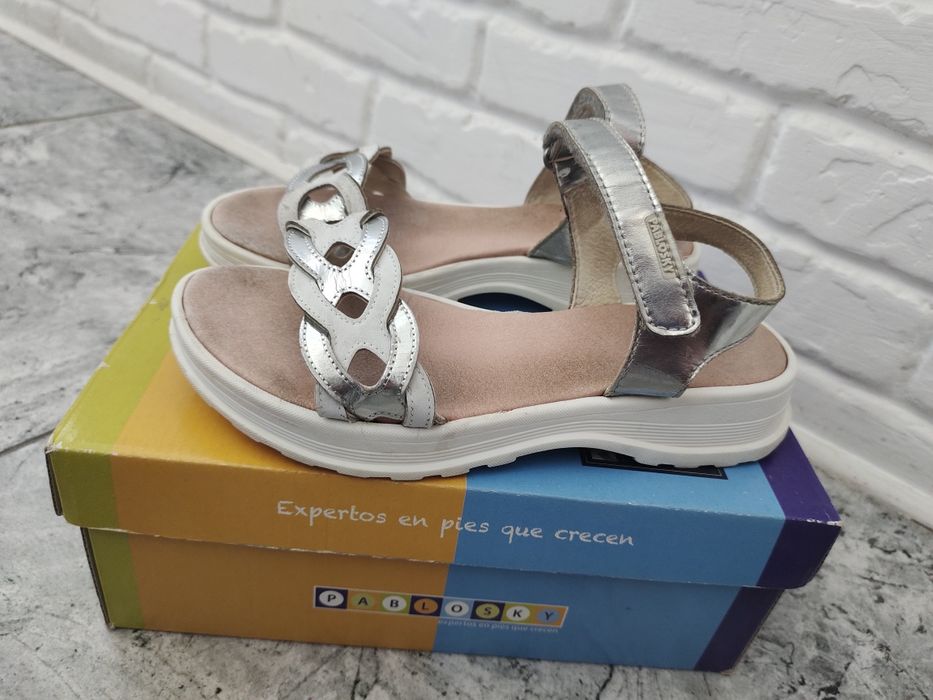 Кожаные босоножки Pablosky 32