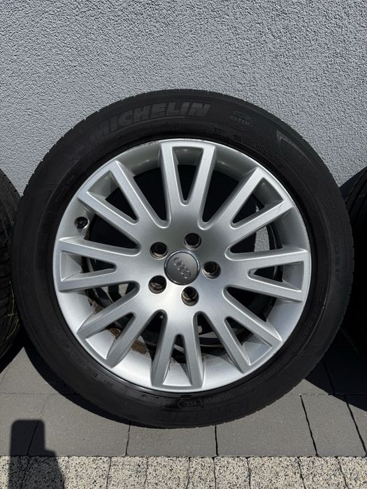 Felgi z oponami letnimi 17 cali Audi 5x112 225/50/17