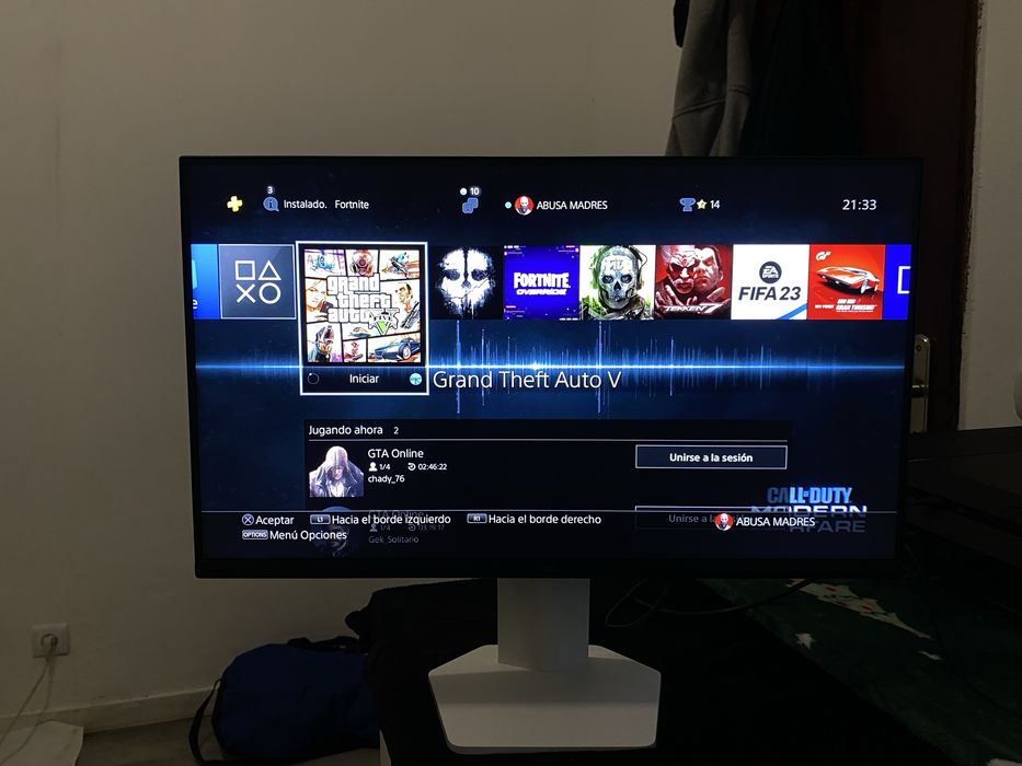 Ps4 Com ecrã, auscultadores e jogos