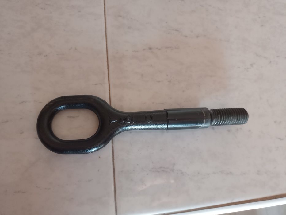 Крюк, гак буксирувальний Tesla model 3YS