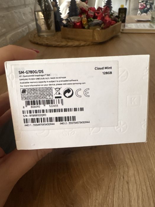 Samsung S20fe stan bardzo dobry