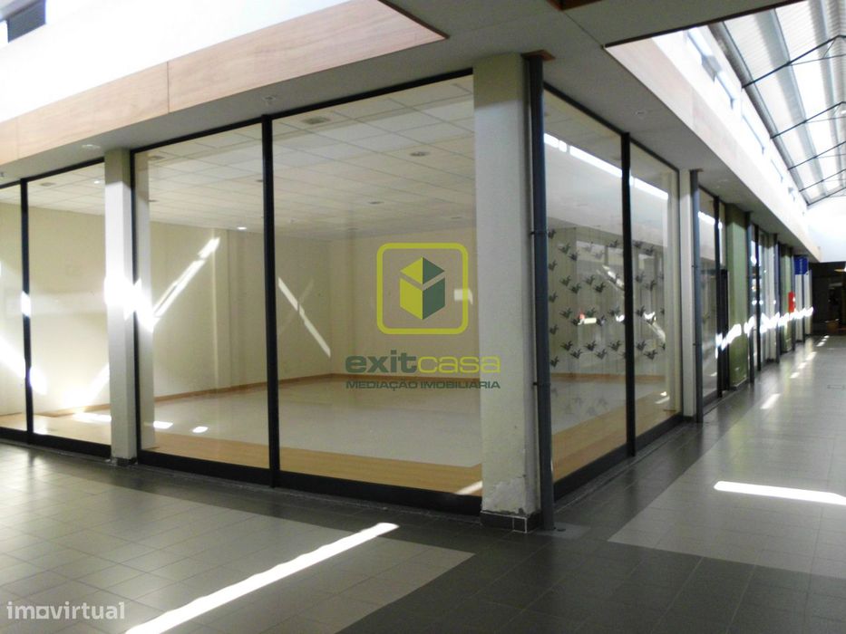 Loja para comprar, 69.7 m²
