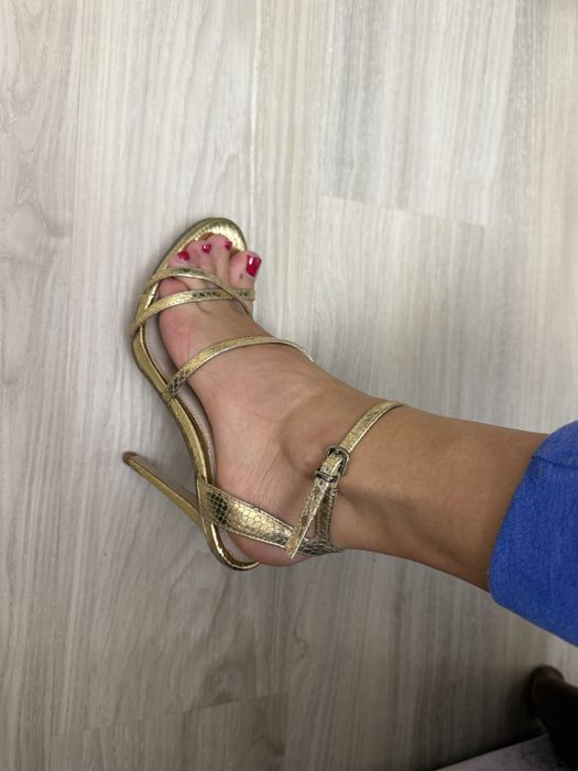 Босоніжки carvela оригінал