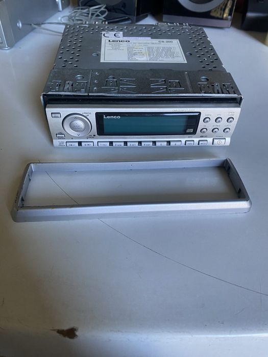 Radio do samochodu/samochodwe cs-200 z ramką