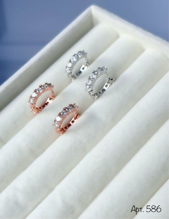 Продаю срібні прикраси - сережки,браслети,кольє,комплекти.