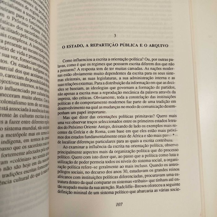 A Lógica da Escrita e a Organização da Sociedade - Jack Goody