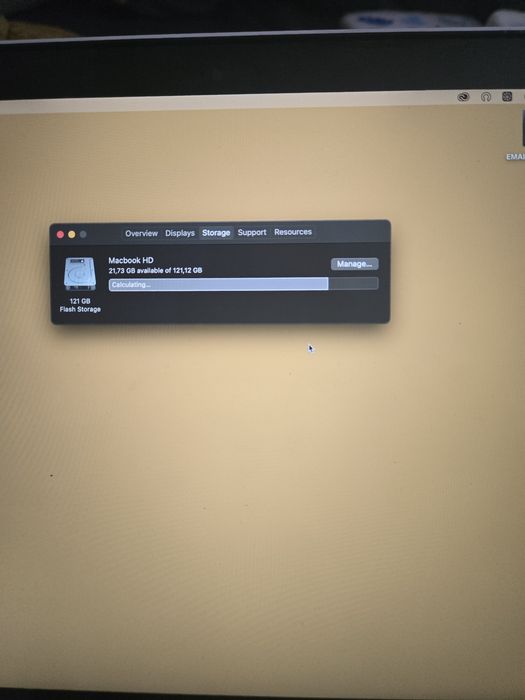 Macbook Pro 13inch Early 2015 121GB