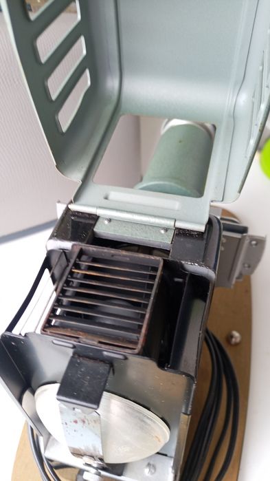 Projector Leitz Prado 150