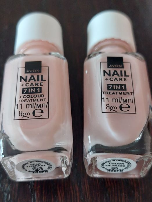 Avon Nail Care kuracja do paznokci 7 w 1 Touch of Nude kolory