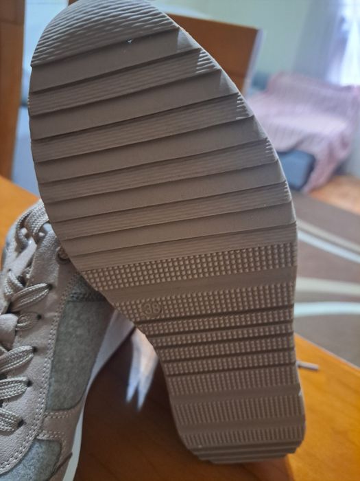Sapato desportivo senhora 38 Novo