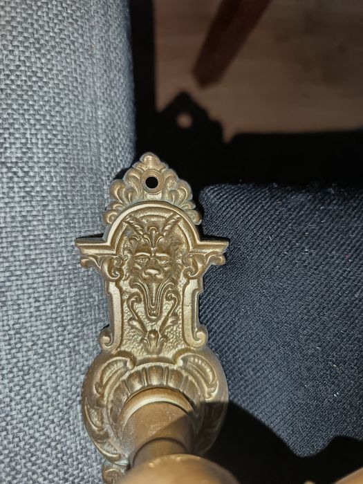 Sprzedam komplet klamek do drzwi