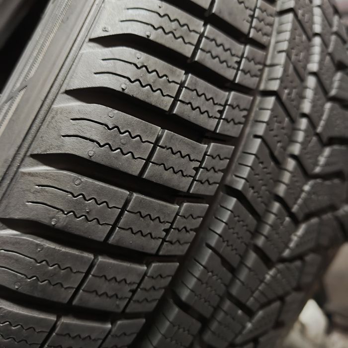 215/55/16 Hankook z 2025 roku