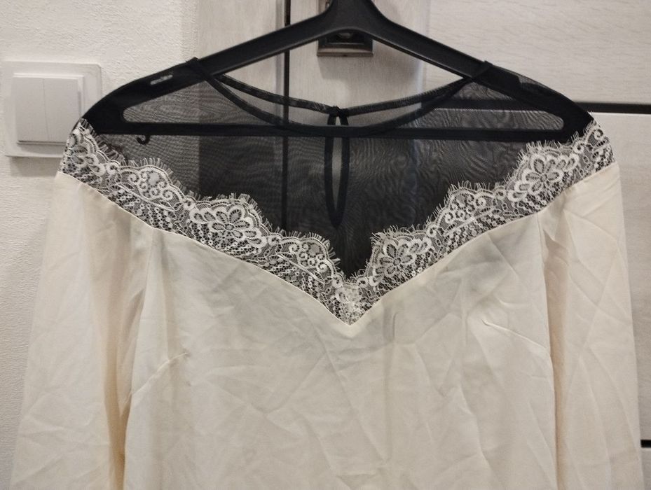 Женская блуза блузка пудрового цвета размер 46-48, плечи сетка