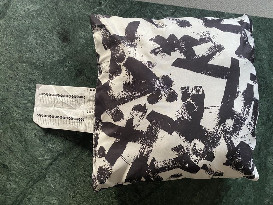 Várias  Capas de Almofadas e enchimento TUDO POR 10