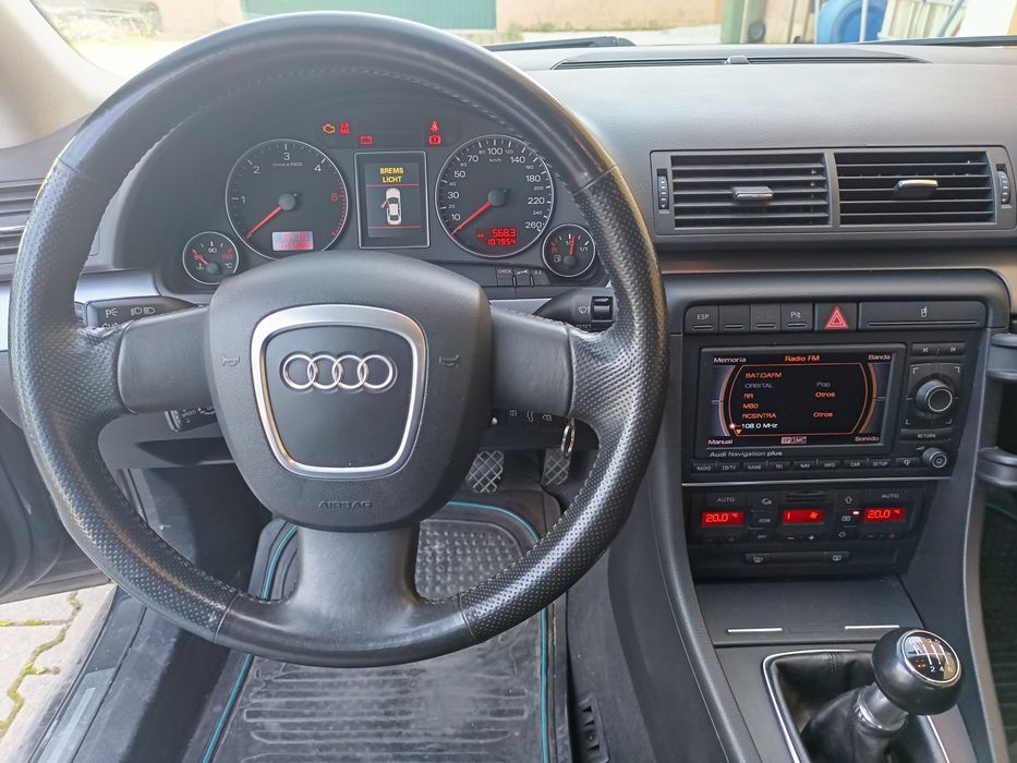 Audi B7 A4 2.5 V6 (109.000). km Reais