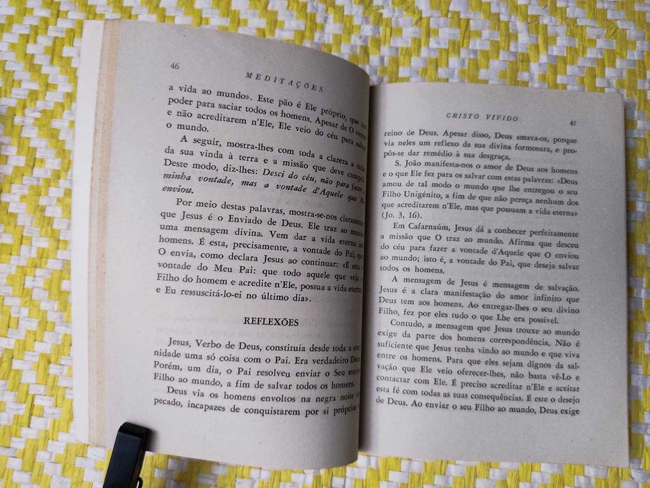 CRISTO VIVIDO  (Meditações) 
Padre F.Cândido O.F.M. Cap. )