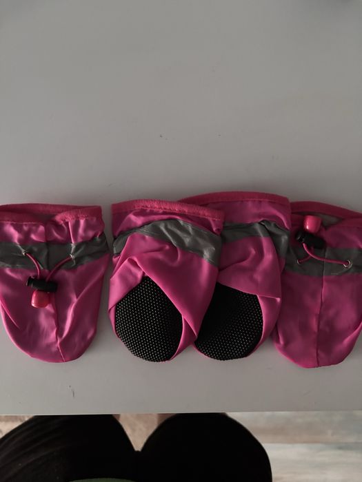 Обувь   для   собак  средних пород новые