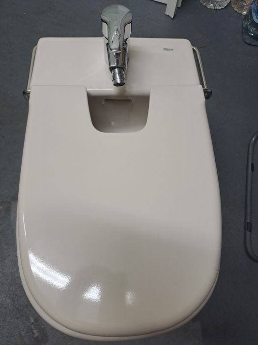 Bidé roca  e com torneira completa roca