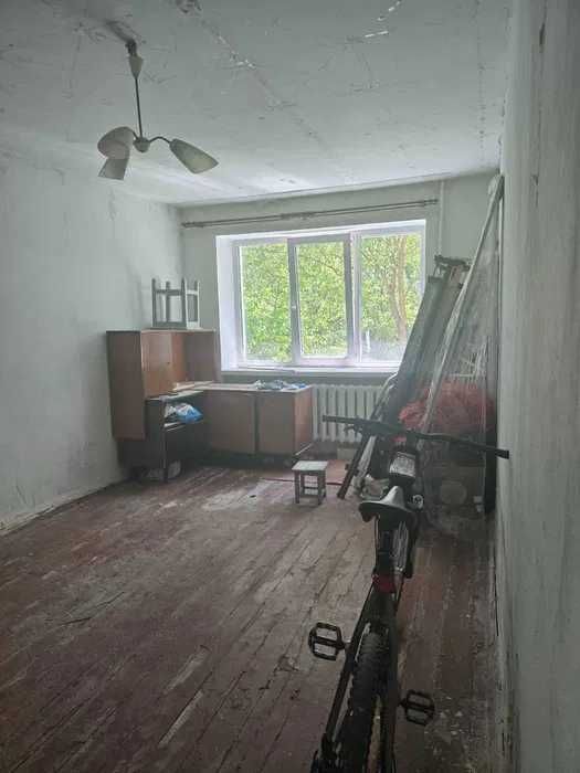 Продам 2-х к. кв. м. Индустриальная. ул.Роганская. DN