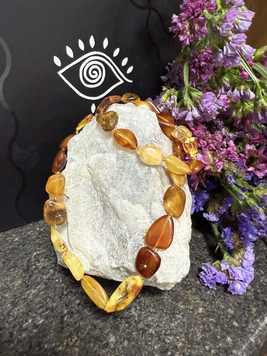 Буси з натурального бурштина