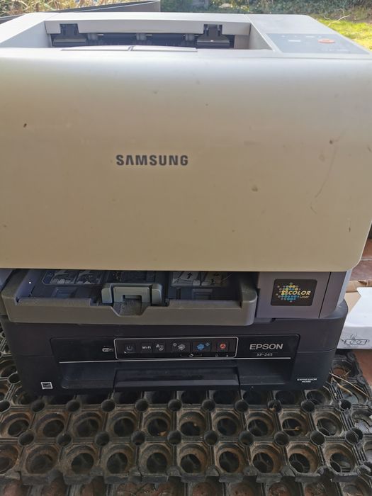 Drukarki na części oddam