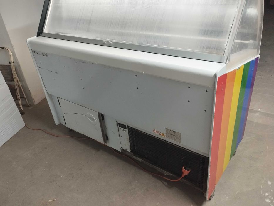vitrine para gelados ISA bermuda RV13 VIEW para desocupar urgente